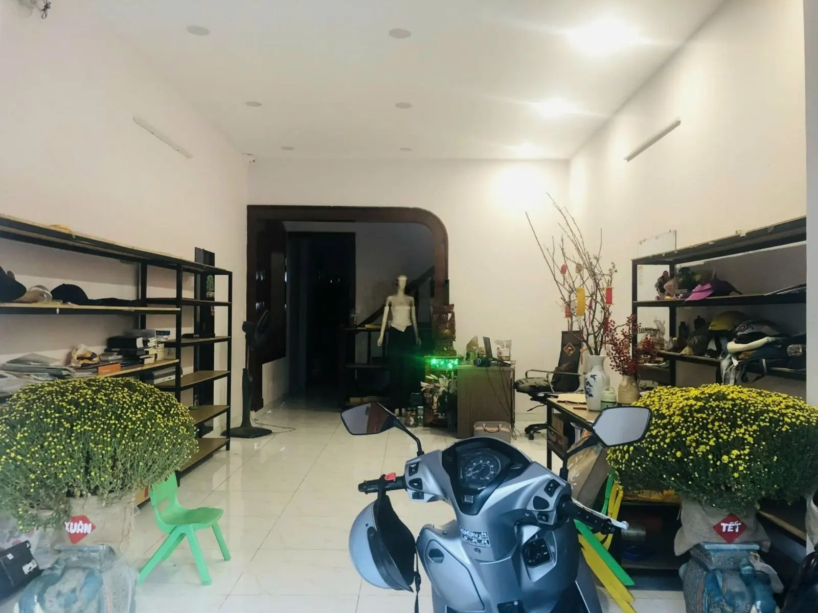 Bán gấp hẻm 6m thông Âu Cơ, DT 4.2 x 19.5m, đúc 3.5tấm, giá chỉ 8.6 tỷ TL
