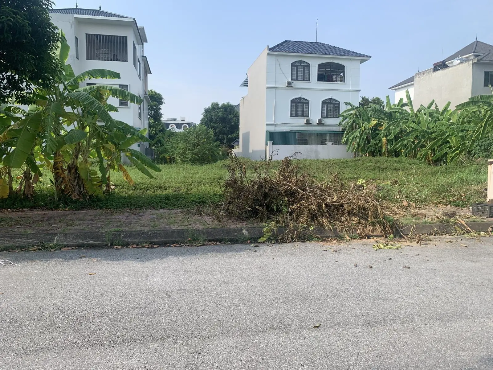 Lô Đất Biệt thự 253m2. Sổ đỏ ngay. Rẻ nhất khu Nam đầm vạc
