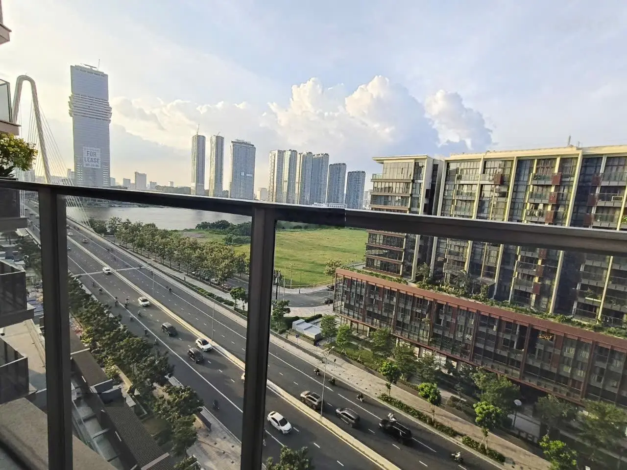 Bán căn 2PN Opera Metropole 70m2 giá chỉ 16.1 tỷ bao gồm thuế phí, view sông, cầu Ba Son, tầng cao