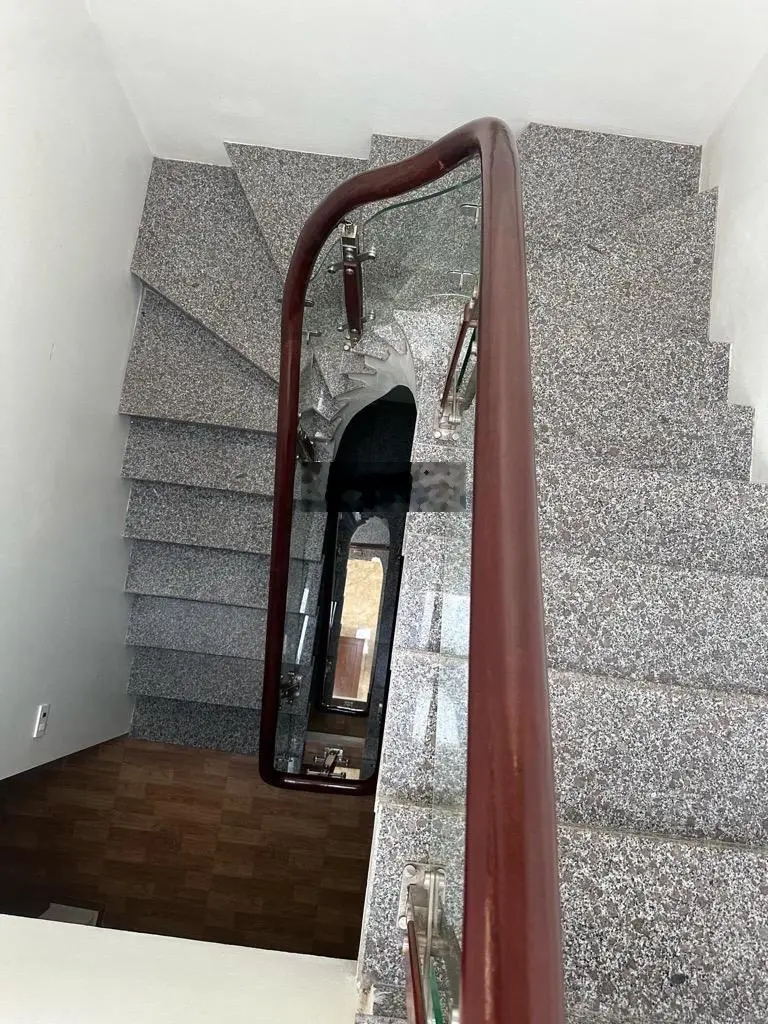 Bán gấp nhà riêng Mỹ Đình nở hậu lô góc ngõ nông đẹp S - 42m2 giá nhỉnh 8 tỷ