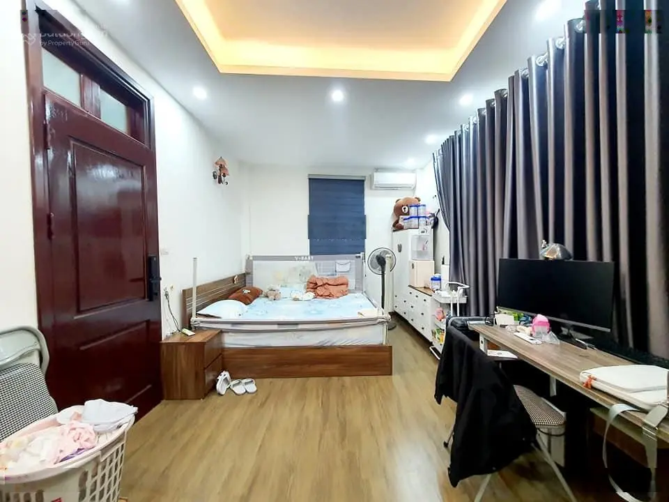Lô Góc 30M ra Phố Phạm Văn Đồng , DT 35m2 x 5 tầng , đường rộng , view thoáng , giá : 7.6 tỷ