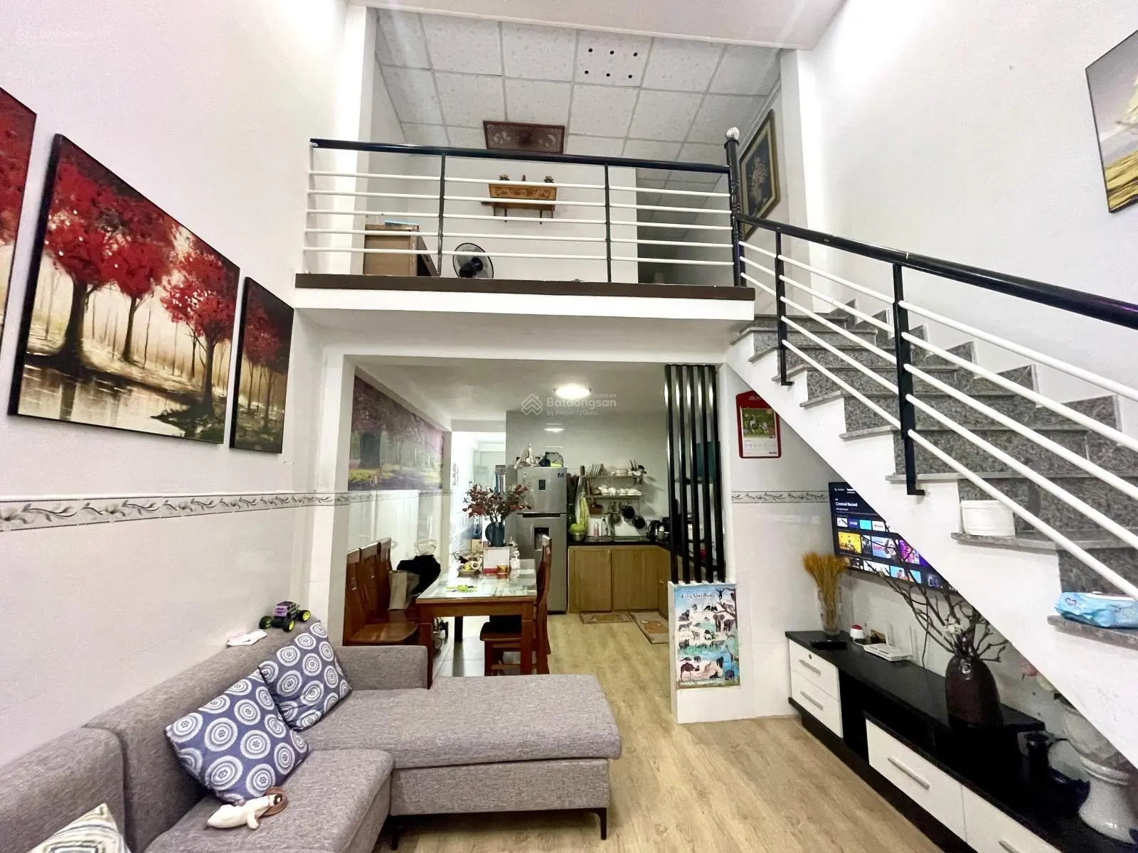 Bán Nhà Gác Lững Tôn Đản . 1 Căn Gác Đúc cuối cùng