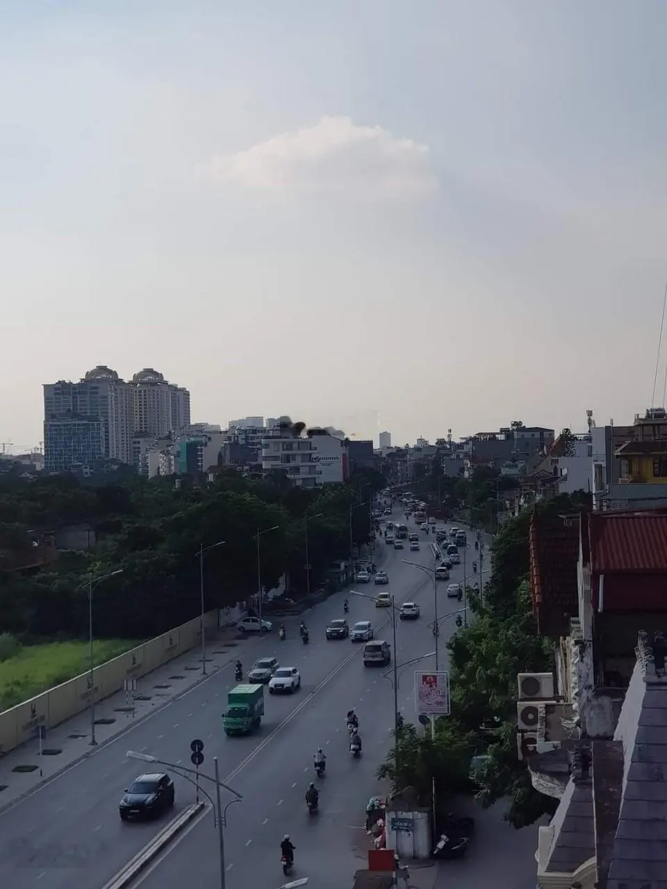 Bán nhà phố Nghi Tàm - Tây Hồ - 02 thoáng - đường 04 ô tô tránh - kinh doanh đỉnh - gần Hồ Tây