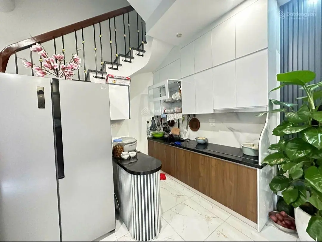 Siêu hiếm, rẻ, chính chủ bán nhà 5 tầng * 35m, ô tô đỗ cửa, Xuân La - Tây Hồ giá 8 tỷ