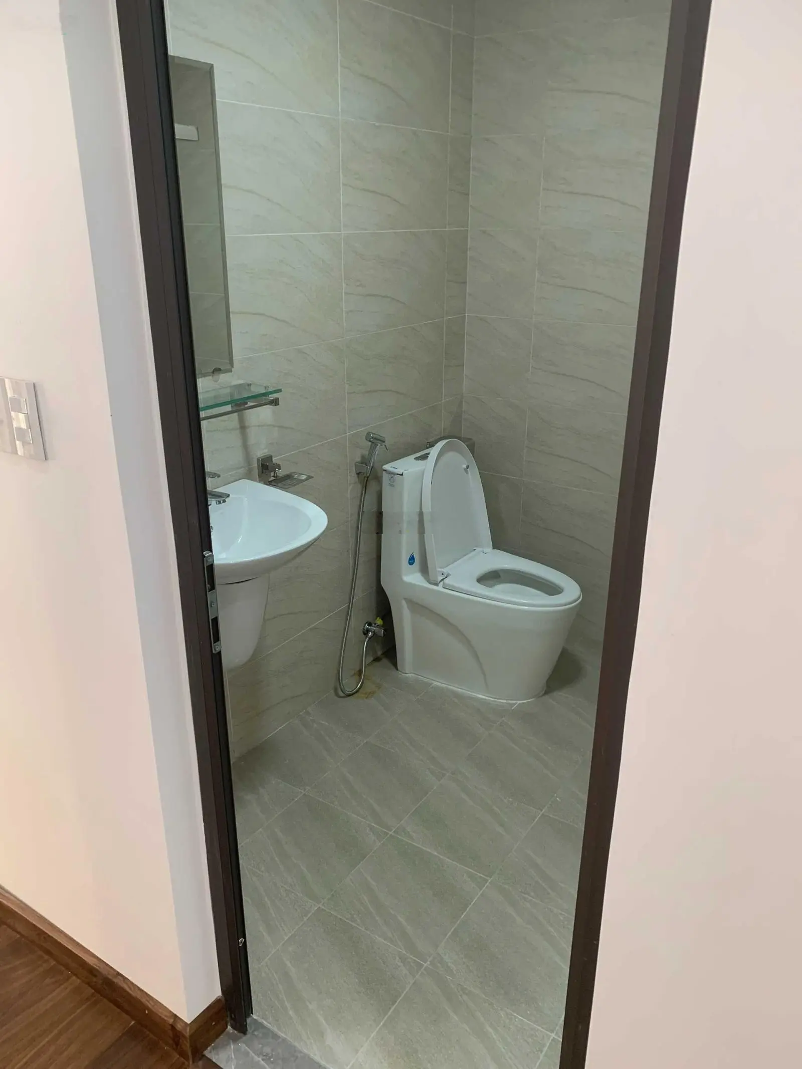 Duy nhất 1 căn 3 ngủ 2 WC 82m2 tầng trung, căn góc, view thoáng cực đẹp trả trước 900tr sẵn bìa