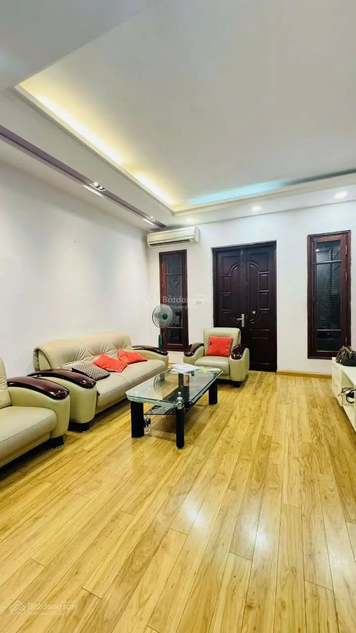 BÁN NHÀ ĐẸP NHẤT NGUYỄN CHÍ THANH_ĐỐNG ĐA_ĐƯỜNG RỘNG THÊNH THANG, DT 65M_5 TẦNG, MT: 4,5M_HƠN 15 TỶ