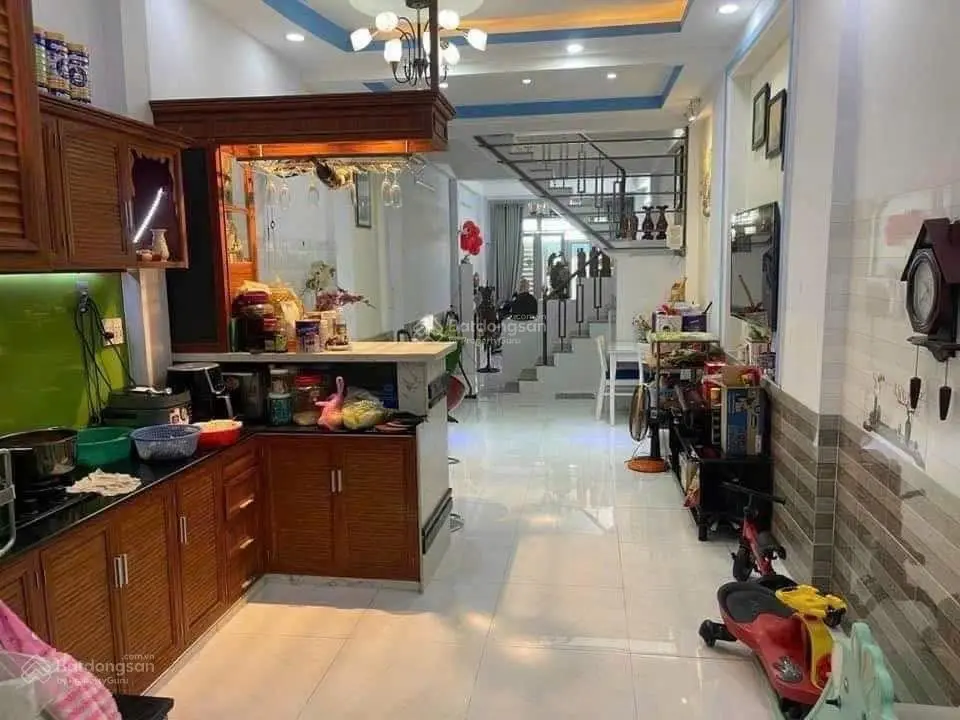 Nhà mặt tiền đường 12m khu kinh doanh gần trường. Ngang 7m giá rẻ. Cho được thuê 25tr. 12,5 tỷ TL