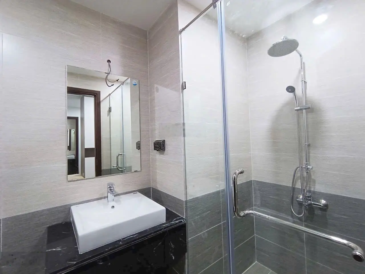 Căn chung cư Park View thành phố Bắc Ninh 2N2WC, tầng 20, full nội thất, sổ đỏ cá nhân đầy đủ
