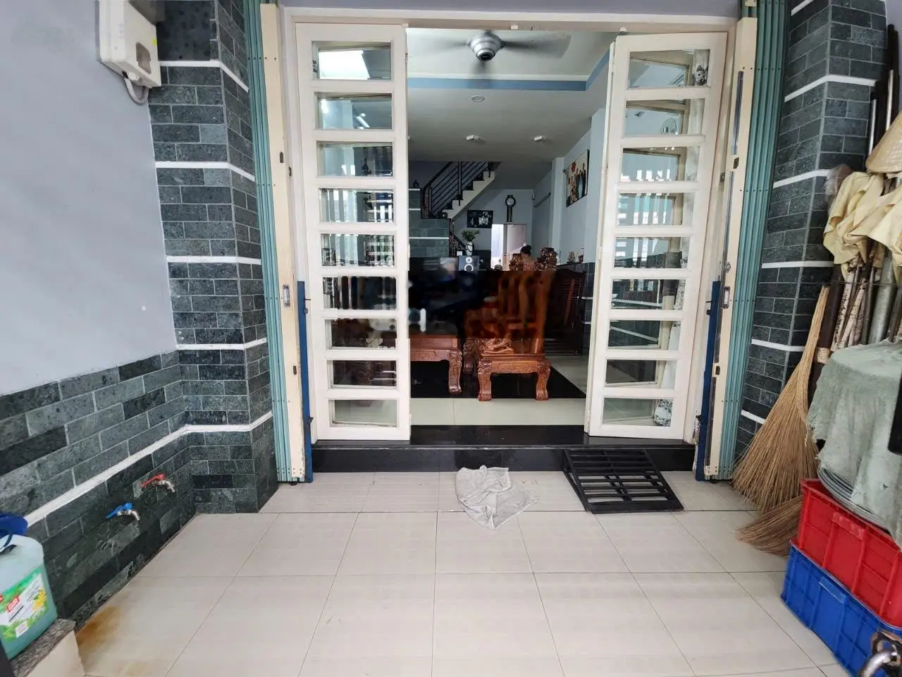 Bán gấp nhà riêng HXH Tôn Thất Thuyết Phường 4 Quận 4, 50m2*3T, ở ngay 7,95 tỷ