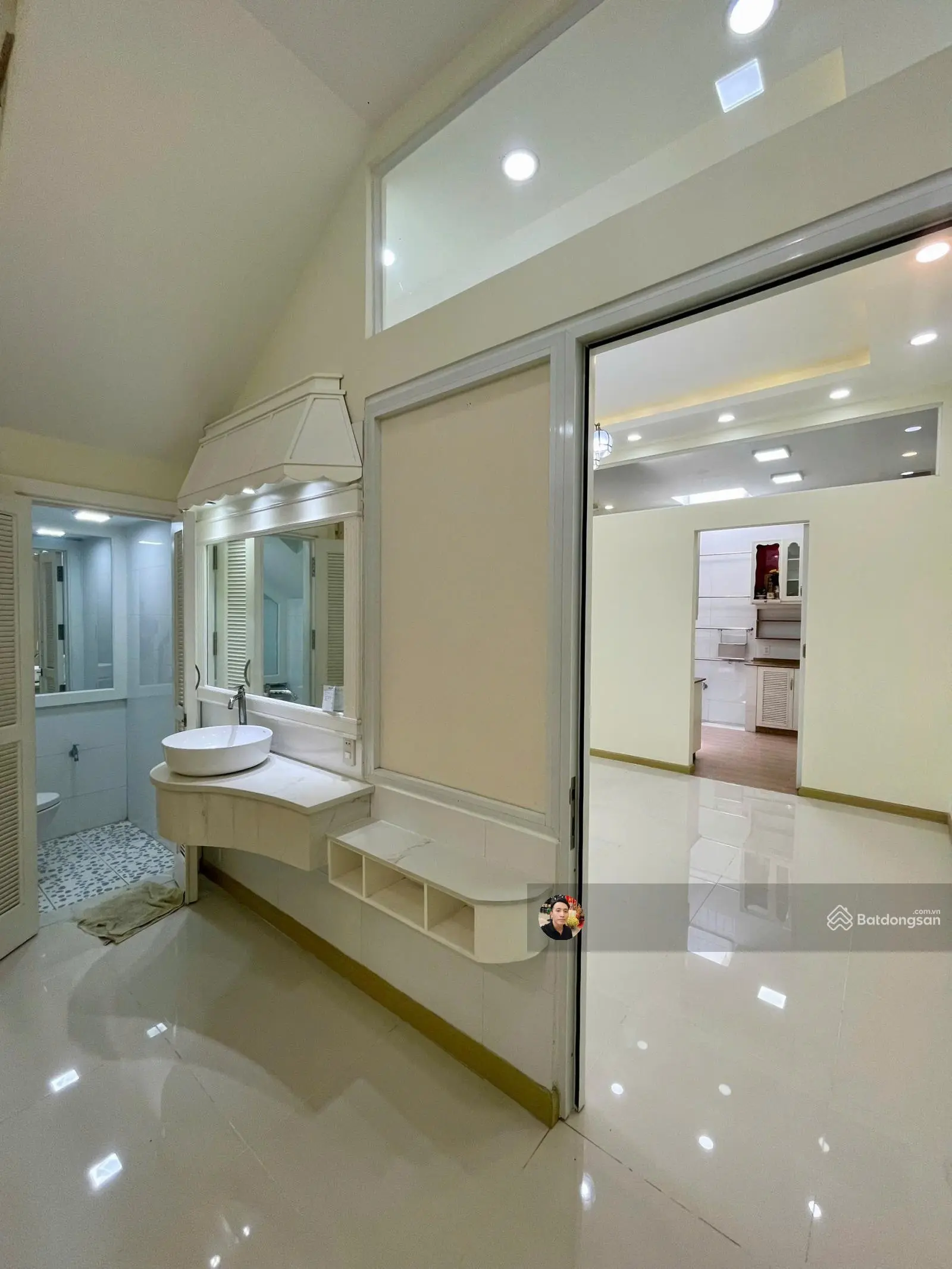 Bán nhà đẹp 4 tầng (5x20m) mặt tiền đường Tân Thuận Nam P Phú Thuận Q. 7 giá 13,8 tỷ LH 0917 796 ***