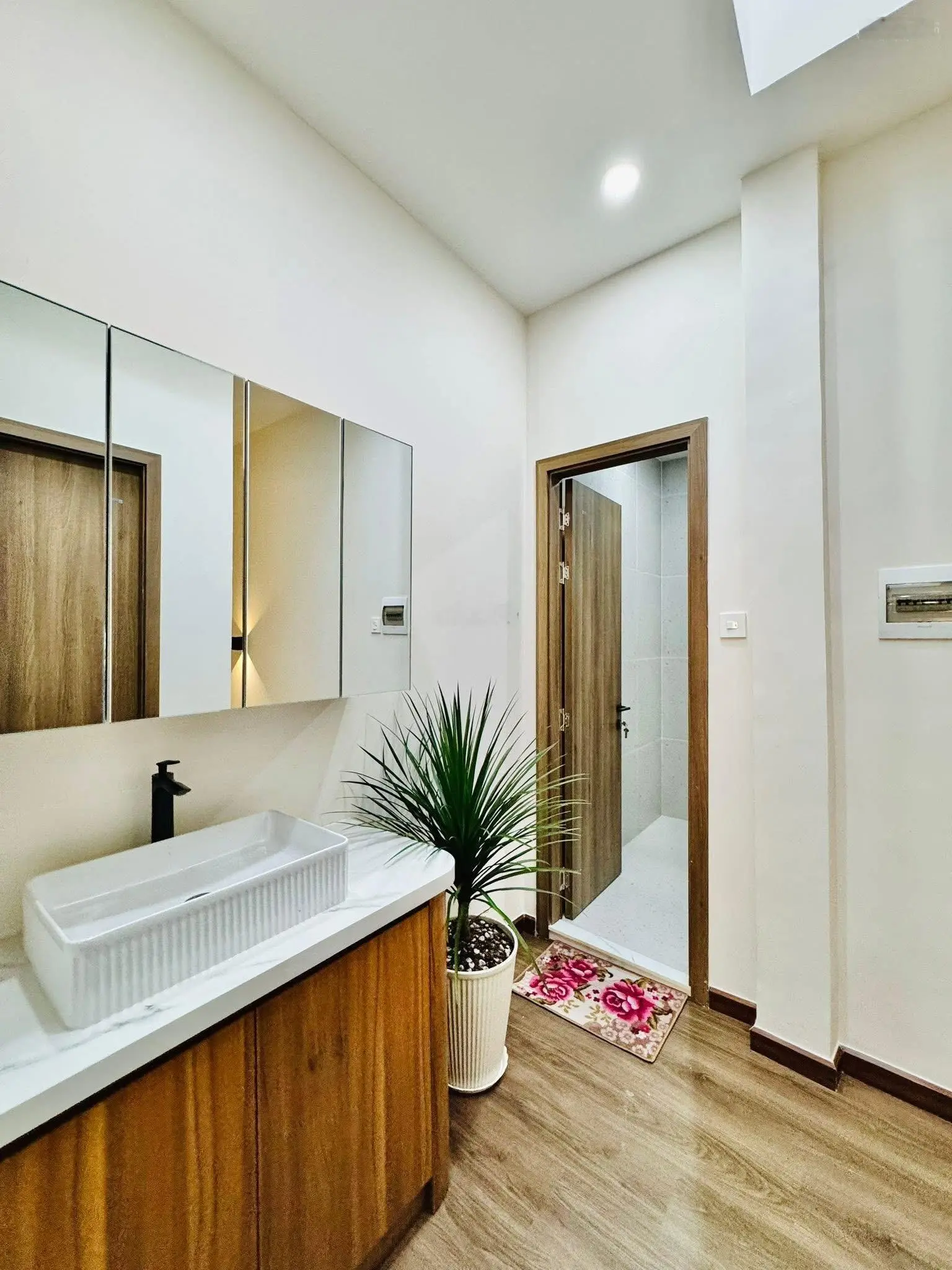 Hoa hồng 50tr - Bán nhà Nguyễn Công Hoan - P7 - PN - 27m2 - 4,38 Tỷ