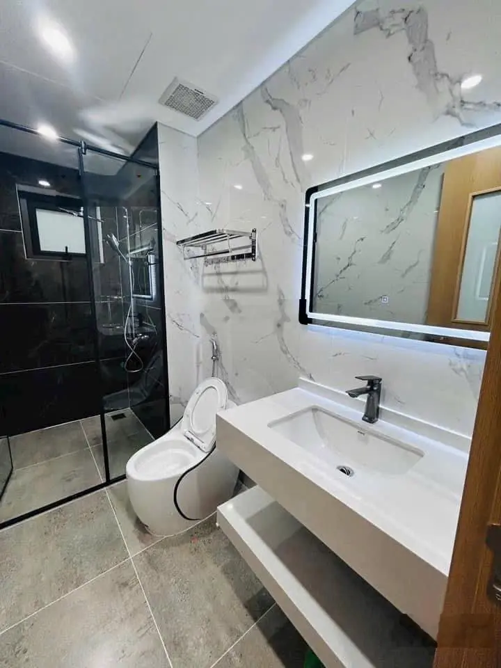 Cần bán gấp trong tháng 3, căn Đàm Quang Trung - lô góc DT: 35m2, 20m ra ô tô, giá nào cũng bán