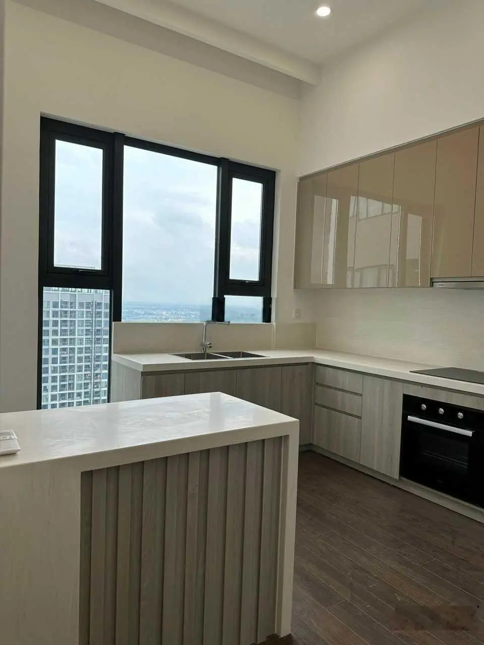 Cần bán căn duplex Masteri West Height - Tây Mỗ, DT 96m2 view cực thoáng, giá rẻ. LH 0968 845 ***