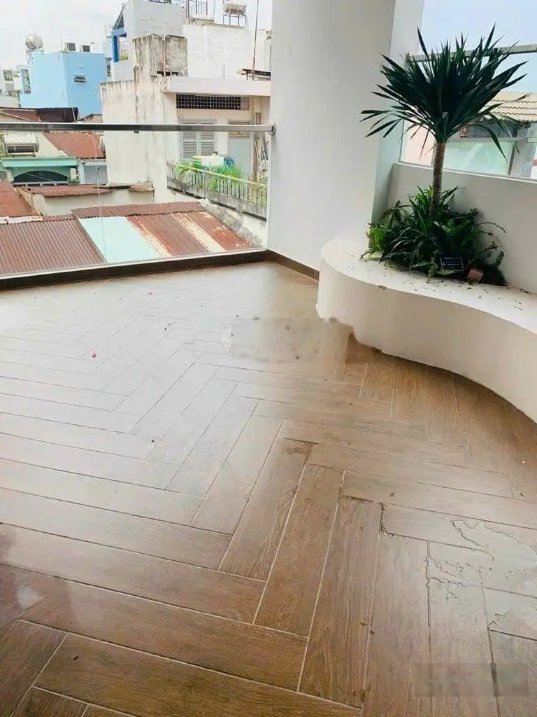 Giảm 1tỷ còn 8.9tỷ, huỳnh văn bánh phú nhuận hxh dòng tiền 240tr năm.46m 4tâng 4pn .