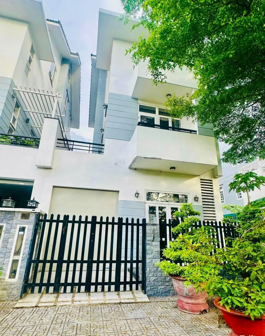 Bán gấp nhà Phạm Trọng Cầu - KDC Gia Hoà, Phước Long B, Quận 9 (7x20) giá 16,5 tỷ TL