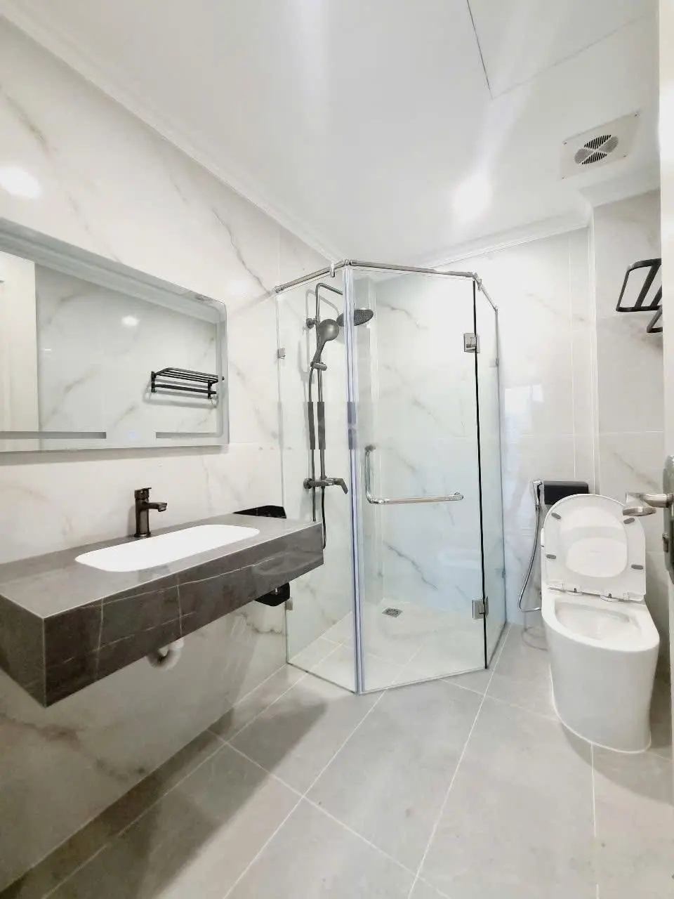 Chính chủ bán nhà Xuân La Xuân Đỉnh xây mới 6T thang máy chỉ 10.x tỷ