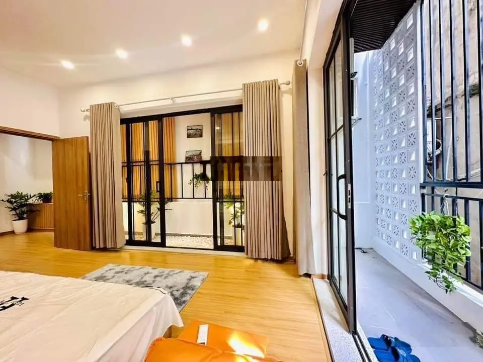Bán gấp! Xã Đàn, lô góc, ngõ nông, 10m ô tô tránh, vị trí cực đỉnh, full nội thất, nhà đẹp ở ngay