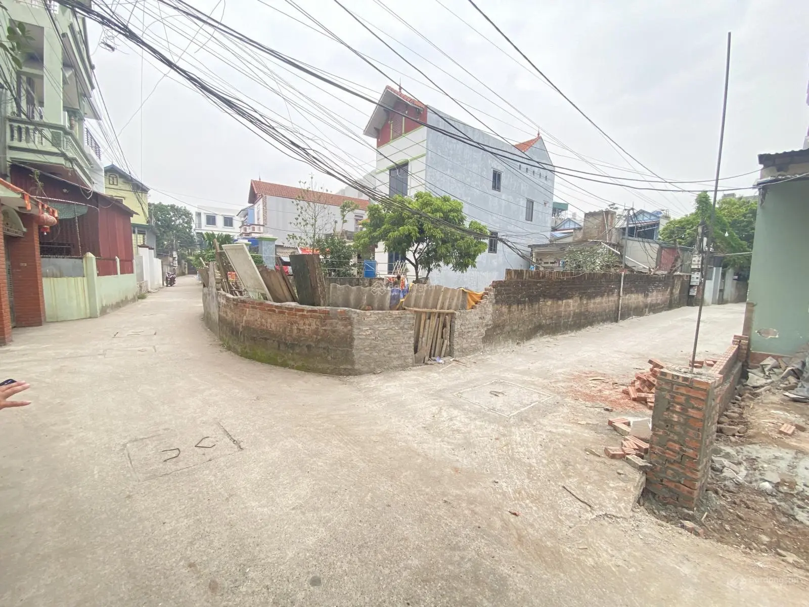 Chính chủ cần bán lô góc 60m2, đường thông xe tải, tại Phụng Châu, Chương Mỹ giá chỉ 52 triệu!!!
