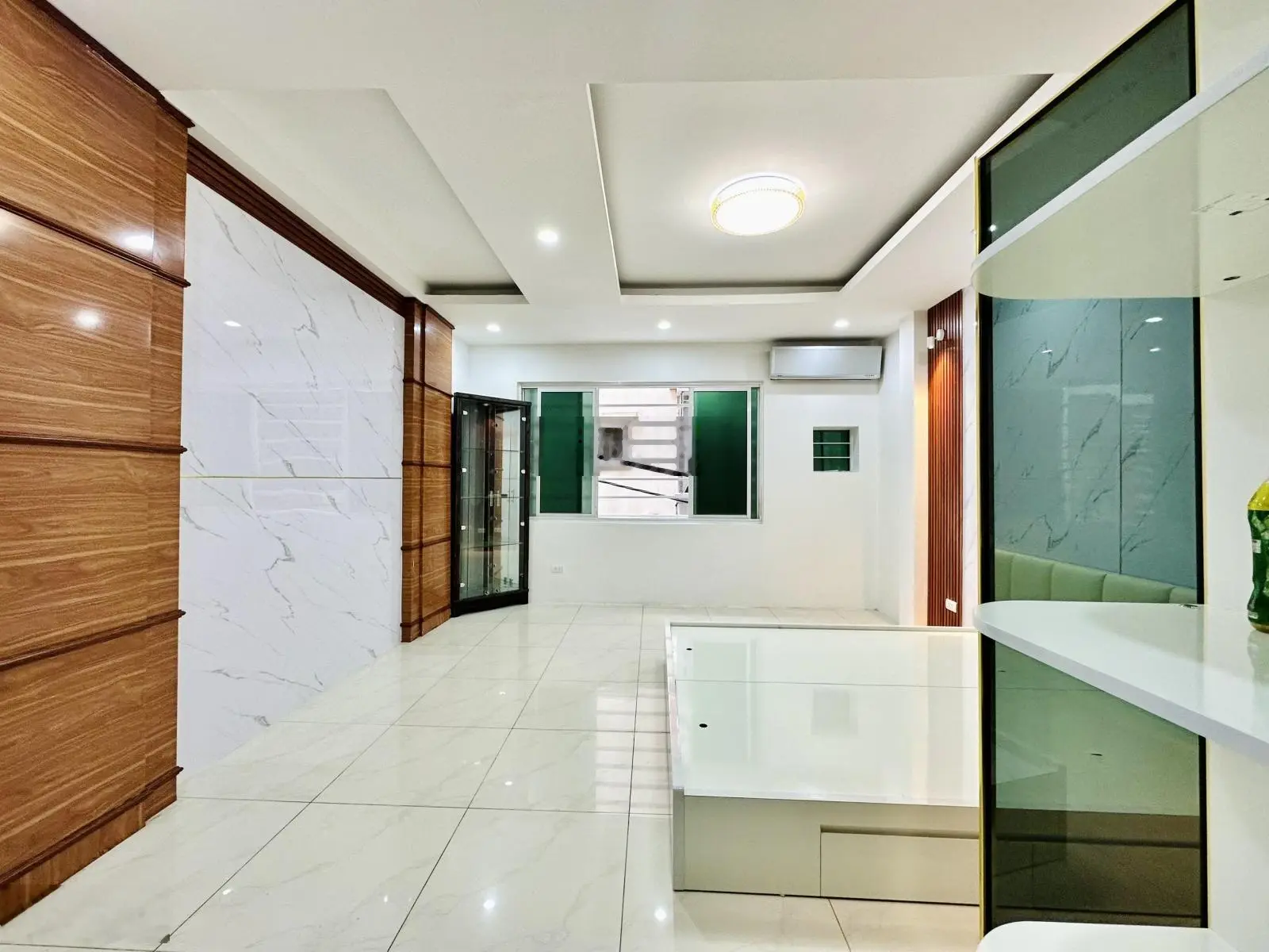 Cần bán gấp nhà đẹp trung tâm Đống Đa - khu vực hiếm nhà bán - full nội thất. Phân lô