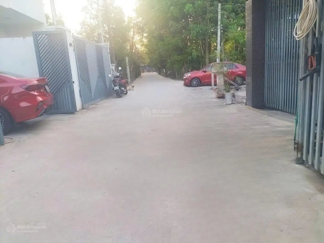 Căn góc 2 mặt tiền P. Định Hòa, TDM. Ra nhanh chỉ 2,499 tỷ, DT 75,7m2