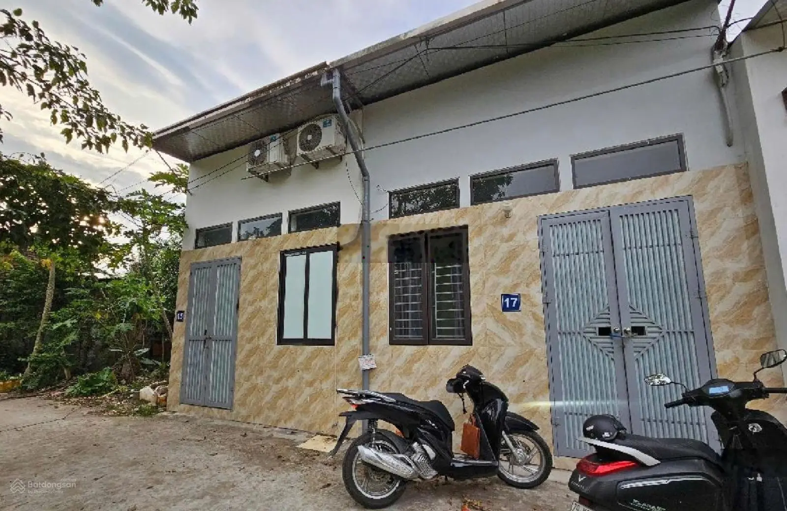 Bán đất tặng nhà tại tu hoàng - 52m2 - 2 thoáng - ô tô tải đỗ tránh - t.t sầm uất - giá 5,9 tỷ