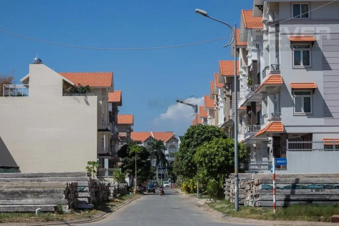 Thanh lý đất ngay khu dân cư Phú Mỹ. Q7. Cách cầu Phú Mỹ chỉ 300m. Chỉ 5tỷ890 đã sở hữu ngay lô đất