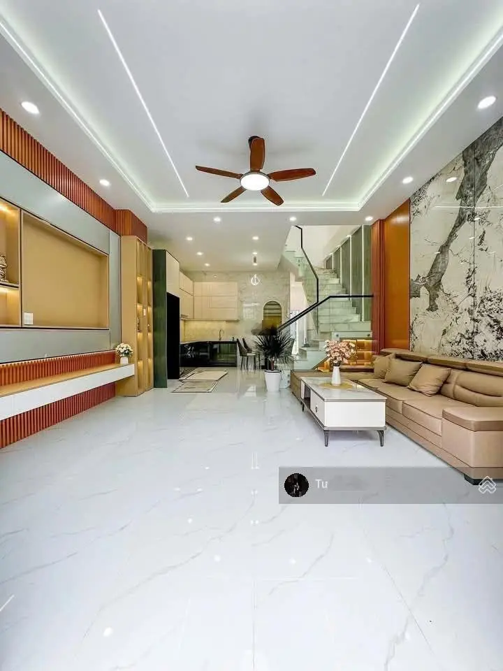 Chính chủ bán gấp nhà Liên Phường,Phước Long B,Quận 9.Giá chỉ 2 tỷ 8 .Gần Khu Dân Cư Nam Long.