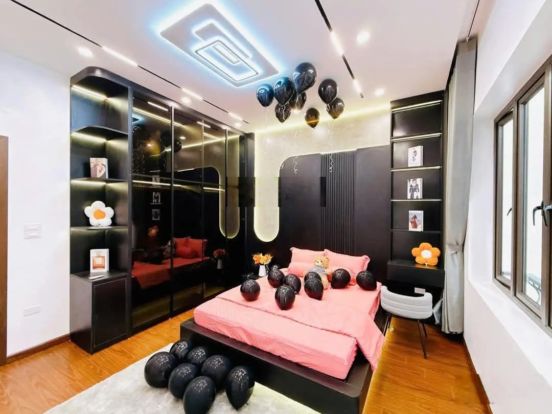 Không hề ảo! Kim Mã, dân xây, nhà đẹp ở luôn, ngõ 3 gác thông, vài chục m ô tô đỗ, tặng NT, 46m2*5T