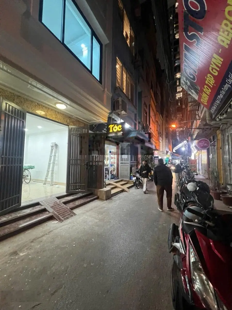 Bán nhà Phân Lô Phan Văn trường Cầu Giấy.38m x 6T.mt.3.5m. Giá = 15.2 Tỷ