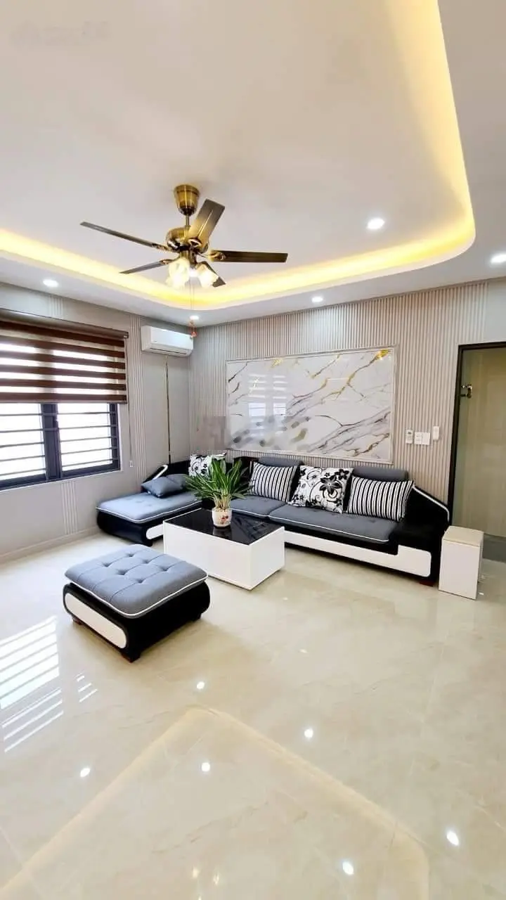 Siêu phẩm 4 tầng, 52m2 (4.2x12.5 m), hẻm 7m, sân thượng, ban công, sổ hồng, Hiệp Bình Chánh, 6 tỷ