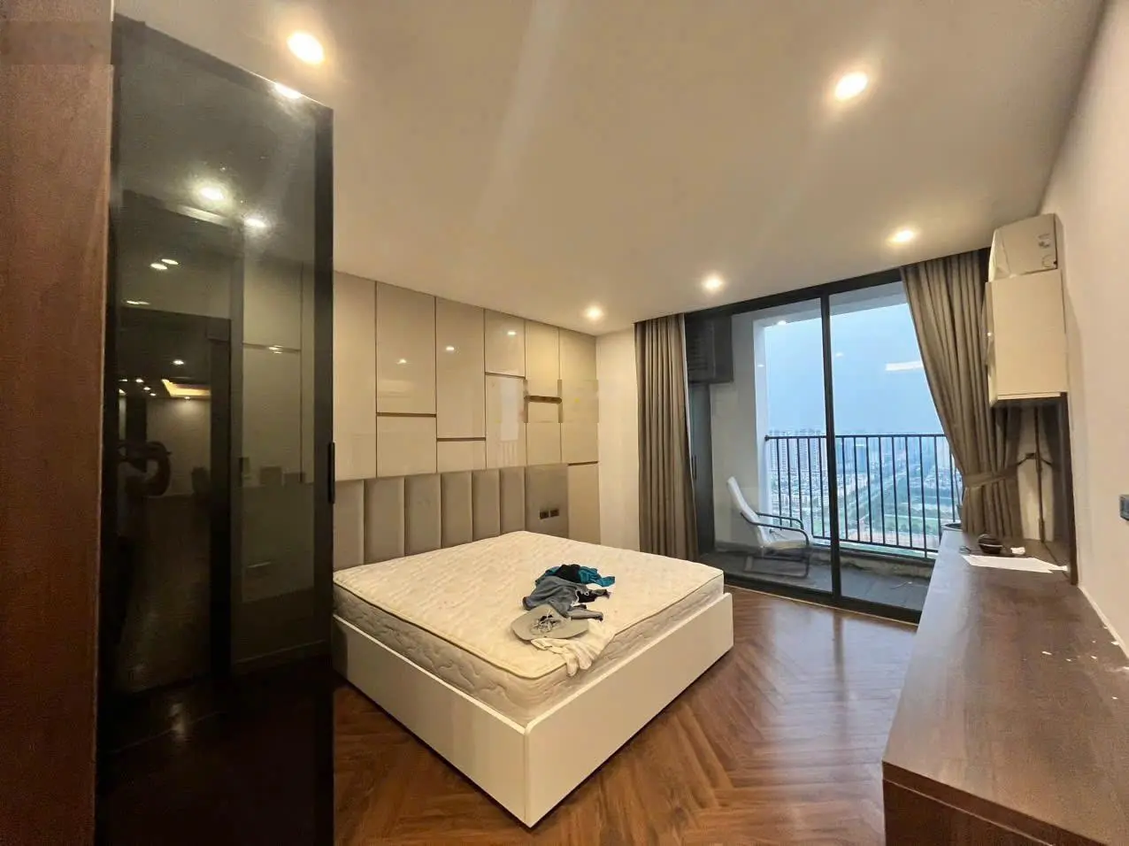 Bán căn hộ Penhouse tòa nhà N01-T5 191m2 - KHU NGOẠI GIAO ĐOÀN - View trọn Starlake