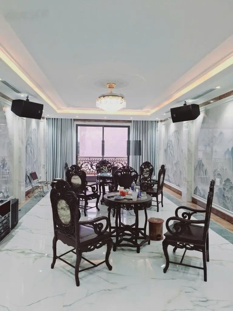 Bán nhà mặt phố Nông Vụ, Long Biên, 80M2 X7 tầng x thang máy x gara, ô tô tránh, KD-LH 0989819365