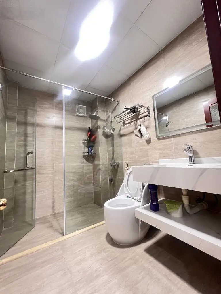 Bán nhà - kim mã - ba đình -30m ra phố-mặt ngõ thông - full nội thất - nhà đẹp ở ngay