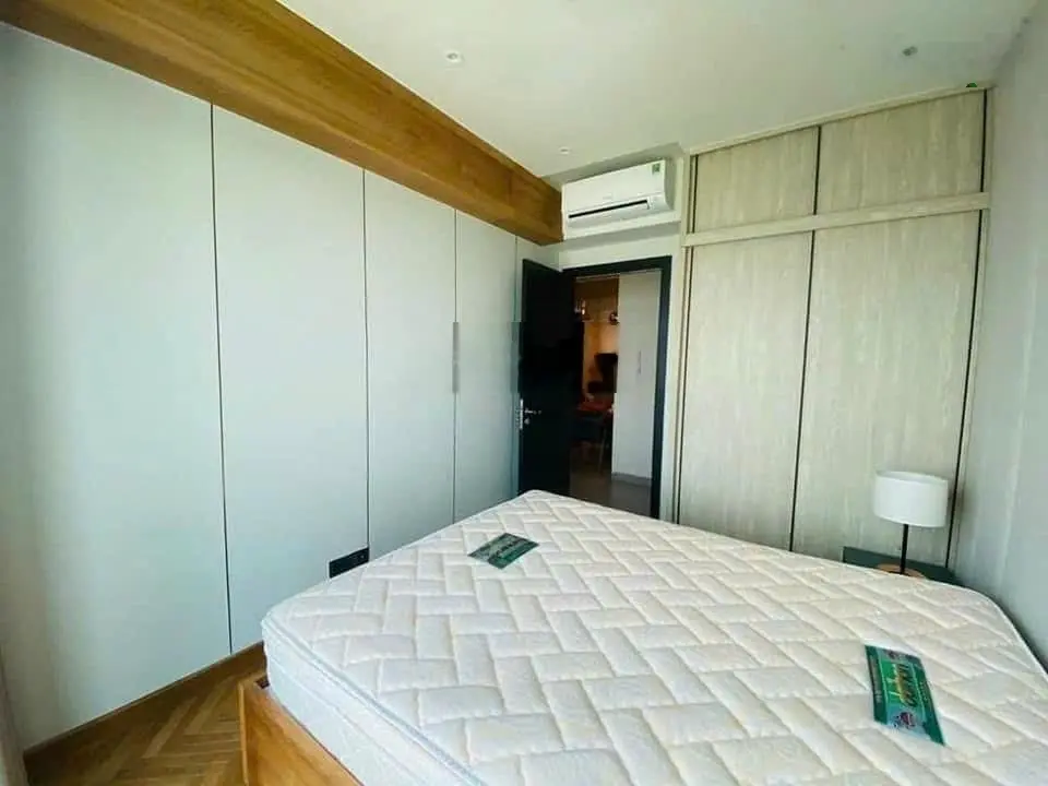 Cần bán căn hộ 2pn 2wc - FELIZ EN VISTA giá 6.5 tỷ , đã có sổ full nội thất, lh 0767 980 *** Mr.Tùng