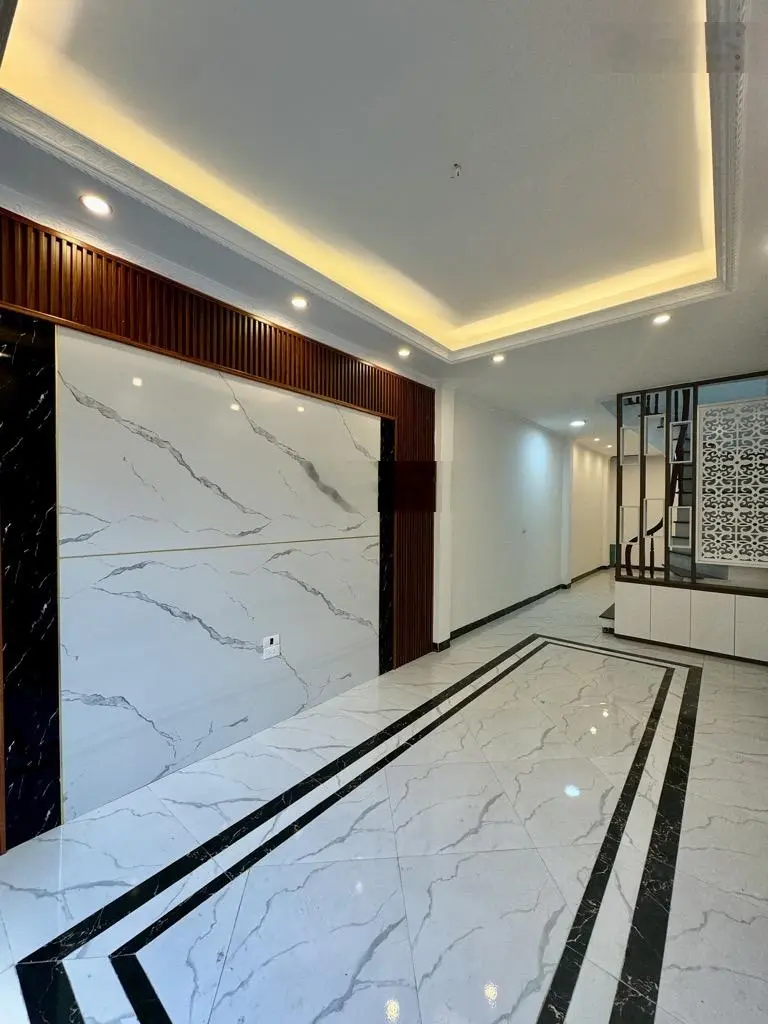 Bán nhà Khu Yên Sở - Tam Trinh, 41m/5 tầng mới Kính Koong, Chỉ Nhình #6TỶ còn thương lượng mạnh