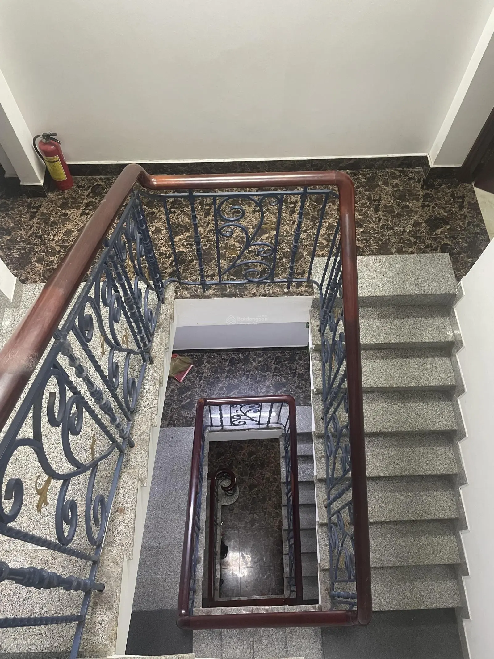Chính chủ gửi bán nhà Quận 8, DTXD 200m2, đường 13m, sổ hồng riêng