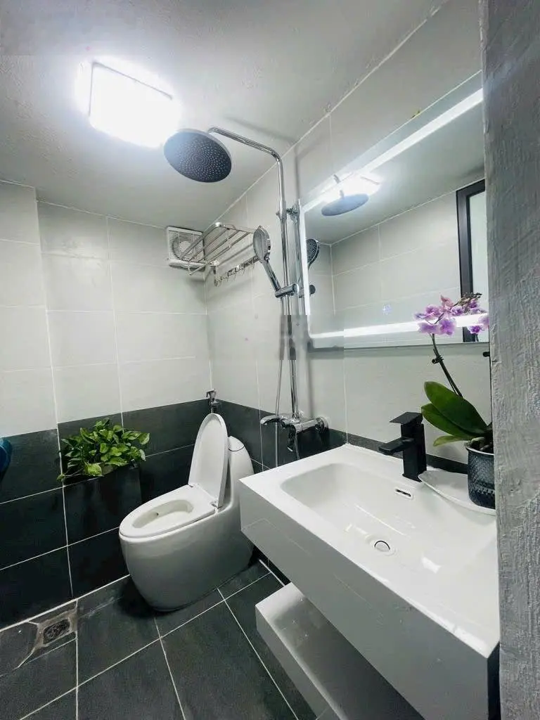 Nhà mới đón tết, Nguyễn Lương Bằng, Đống Đa, DT 25m2 giá 3.9 tỷ