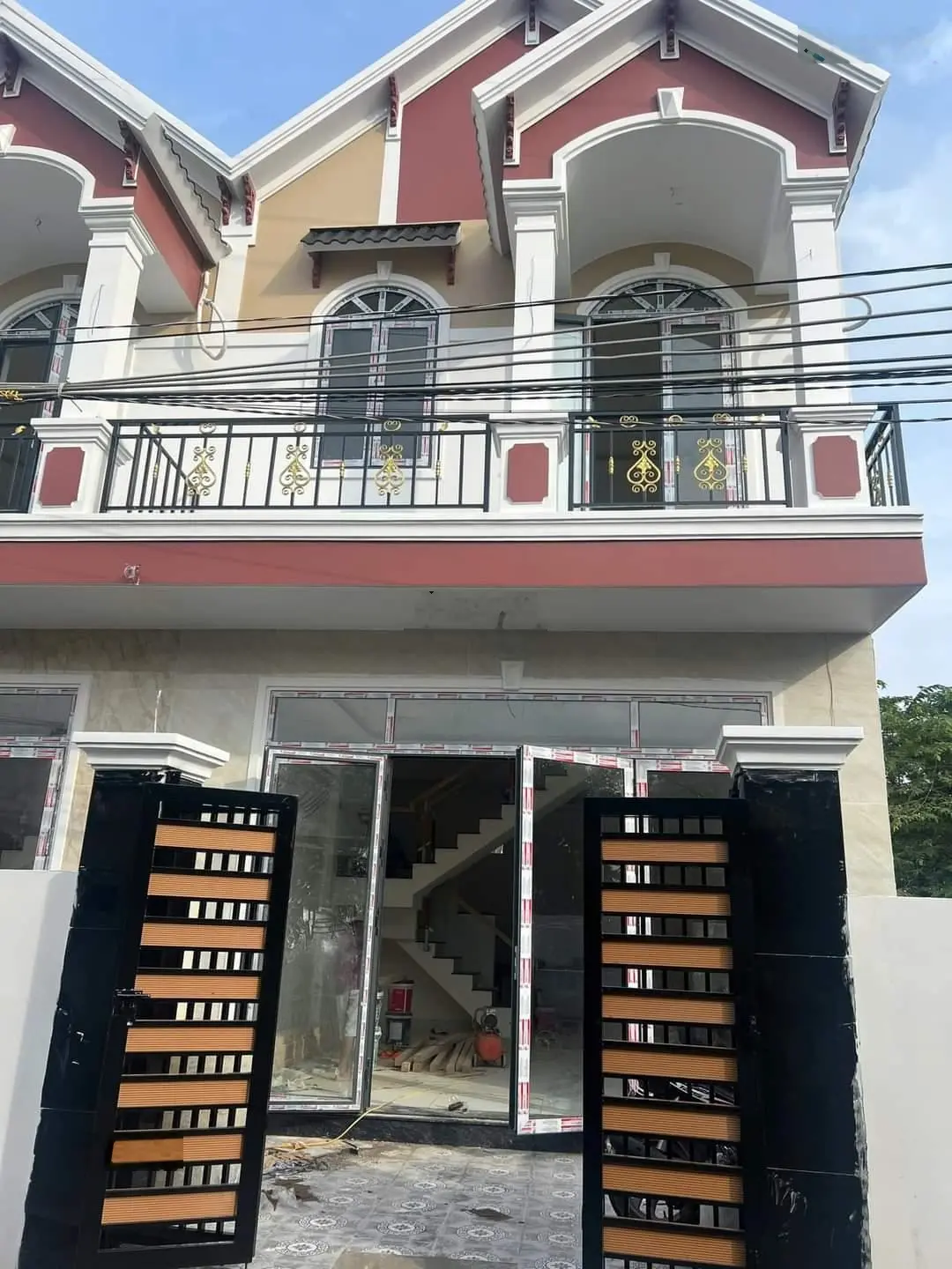 Bán nhà mới xây mặt tiền đường nhựa thông kinh doanh buôn bán thuận giao tp thuận an