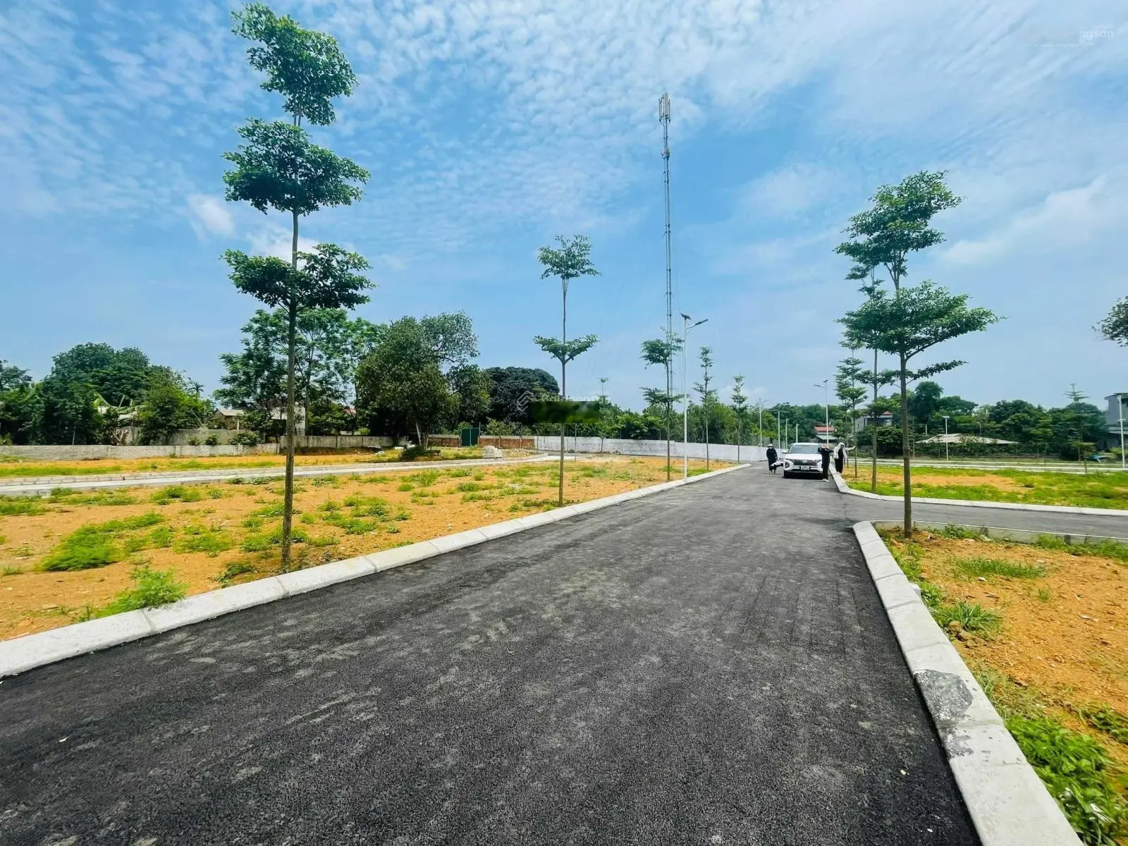 Bán 62,4m2 đất thổ cư hai mặt tiền tại Hòa Lạc