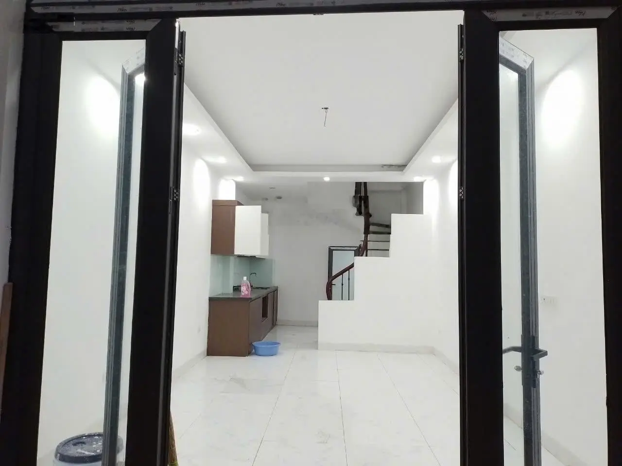 Bán nhà 32m2 4 tầng 4PN 2 góc thoáng, ô tô sát cửa chỉ 2,650 tỷ tại Phụng Châu Chương Mỹ