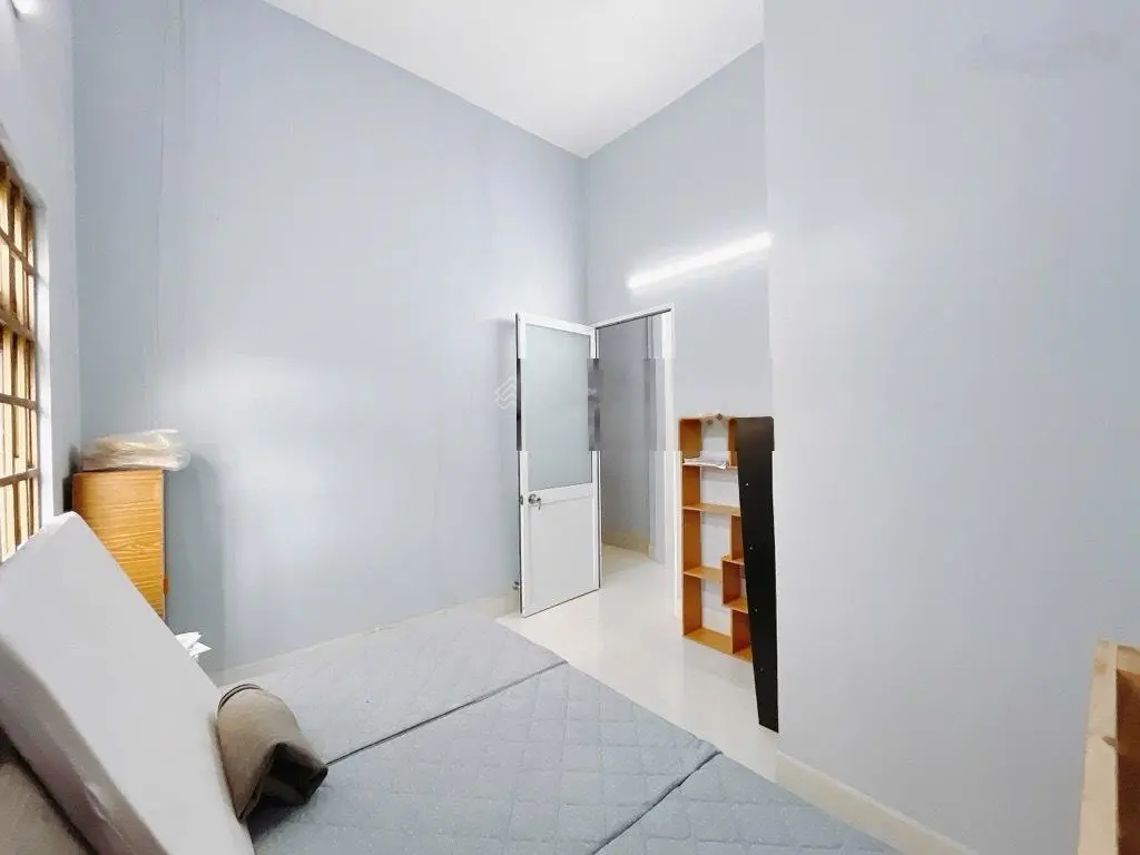 Huỳnh Tấn Phát - oto nằm nhà giá chỉ 7 tỷ