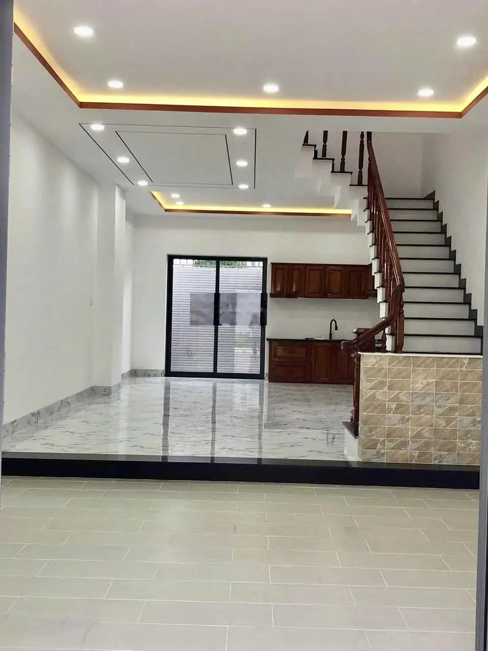 Bán nhà 3 tầng mới kđt hà quang 1 , nhà rất mới giá tốt nhất khu vực / ac xem nhà 0379968911 em thu