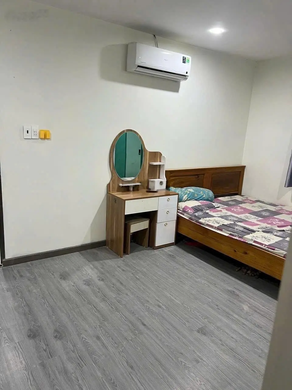 Kẹt tiền bán nhà 1 lầu đẹp Vĩnh Phú 38 gần cầu Phú Long dt 109.7m²(5x22m) đường 6m nhựa
