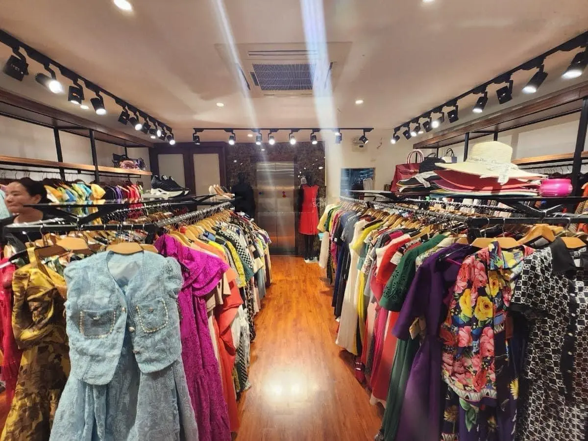Hàng độc! Mặt phố Trần Thái Tông, kinh doanh đỉnh, vỉa hè, 2 thoáng, thông sàn, thang máy, 52m2*7T