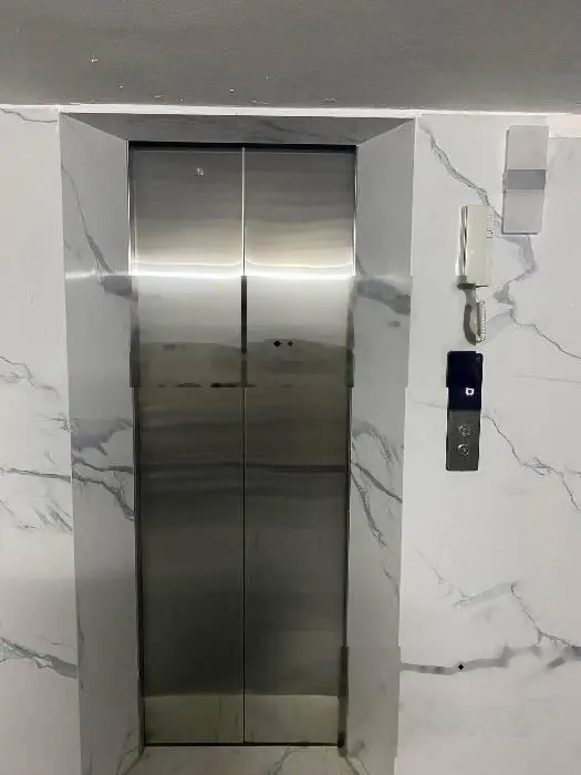 Ngỗng đẻ trứng vàng! Nhà dòng tiền siêu lớn phố Bà Triệu, ngõ oto thông, thang máy nhập khẩu, 79m2