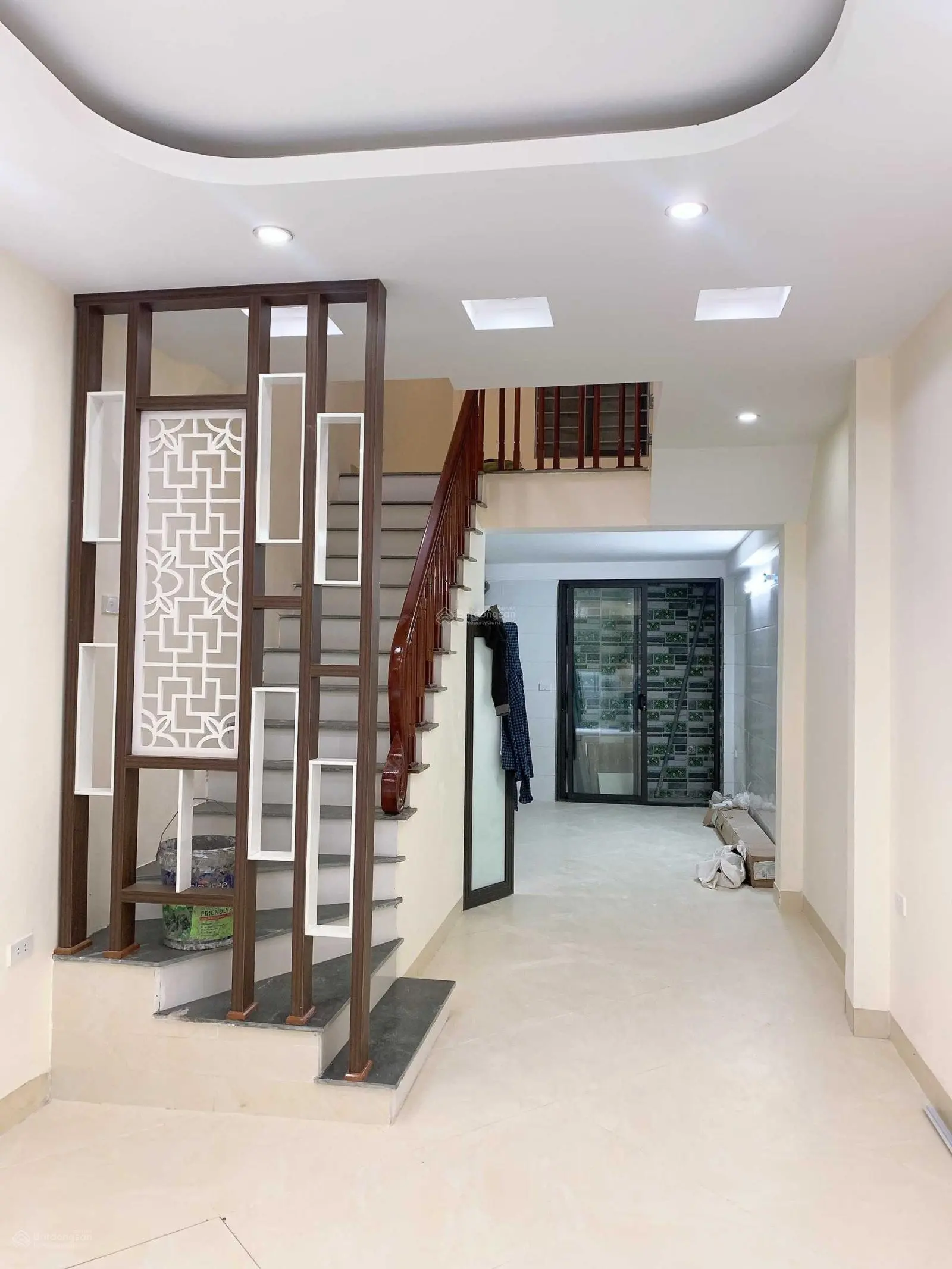Chính chủ bán nhà xây mới đường Ngô Quyền Hà Đông ngõ thông ô tô đỗ cửa KD tốt 40m2 giá chỉ 7tỷ