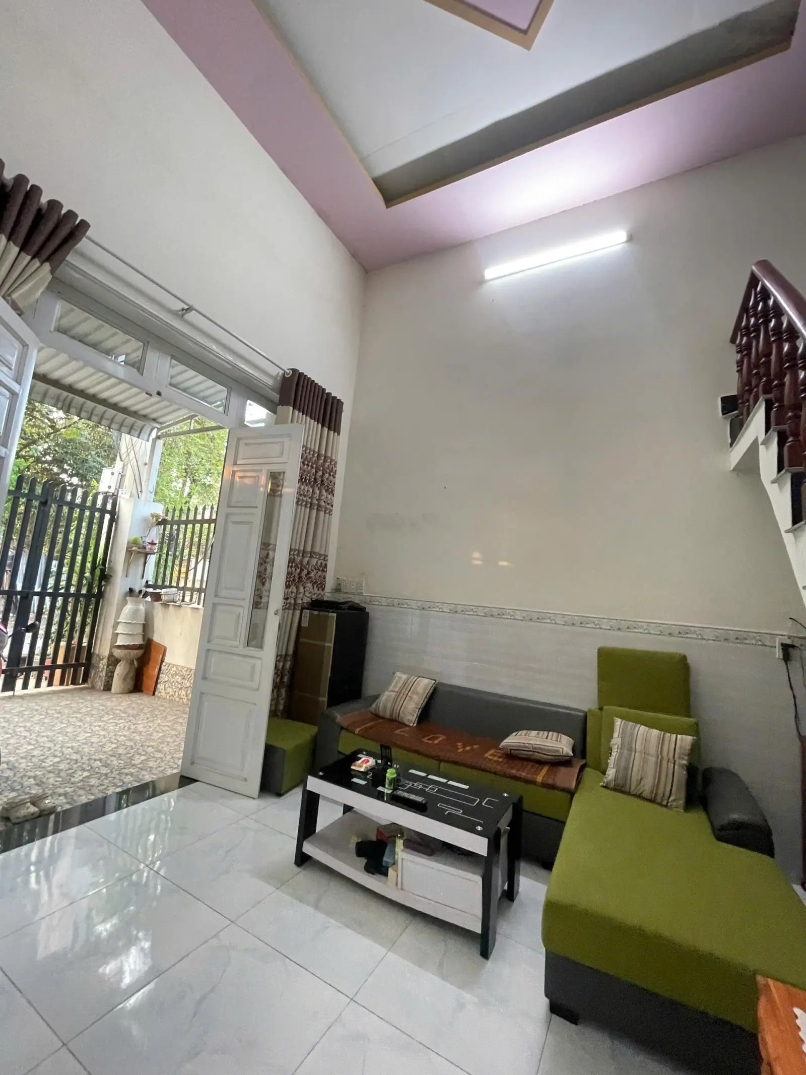 Bán nhà riêng, hẻm xe hơi, gần chợ trường học các cấp phường Đông Hòa, gần làng đại học Thủ Đức..