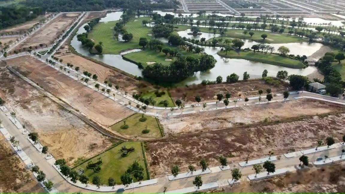 Bán lỗ 1 tỷ đất nền sổ đỏ Biên Hòa New City sân golf Long Thành giá chỉ 1,53tỷ/100m2 LH: 0908 207 ***