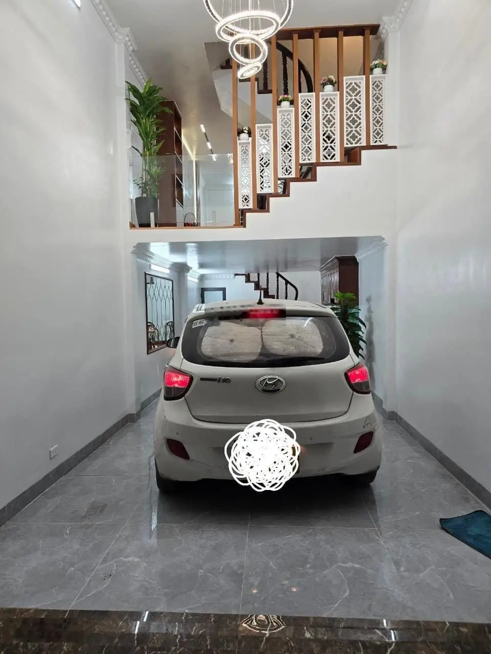 Bán nhà ngõ 86 Tô Vĩnh Diện Thanh Xuân ngõ thông ô tô vào nhà tặng nội thất 40m2 x 5 tầng 9.9 tỷ