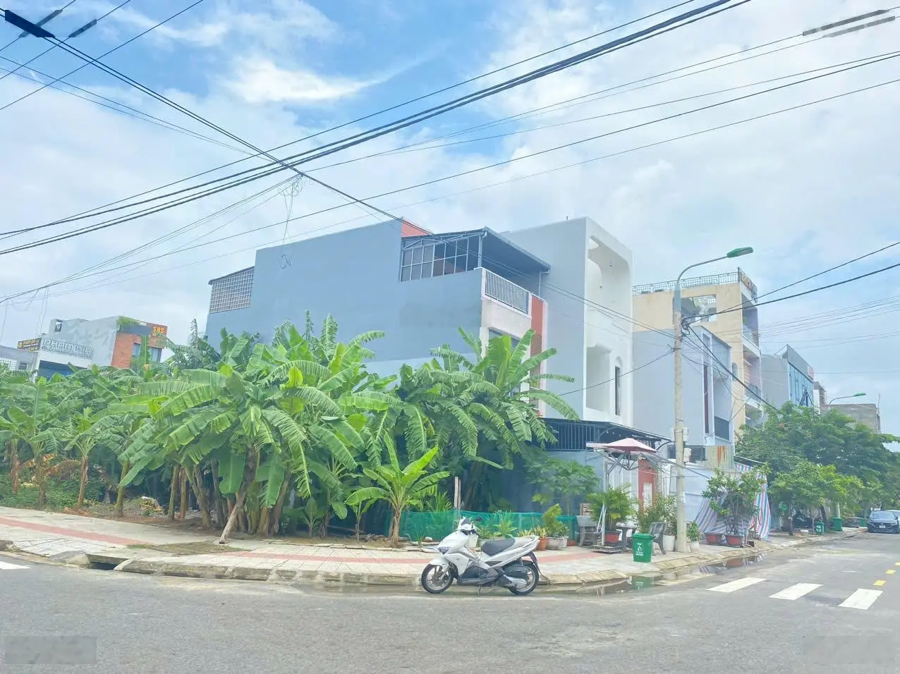Bán góc 2MT đường La Hối và Thanh Lương 9 (đối diện công viên) - Hoà Xuân